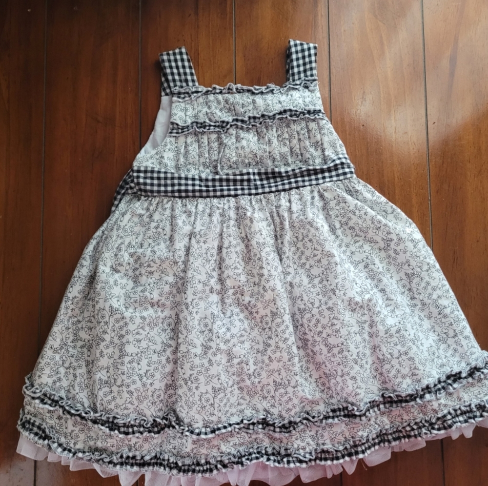 Girl's 2T Dress